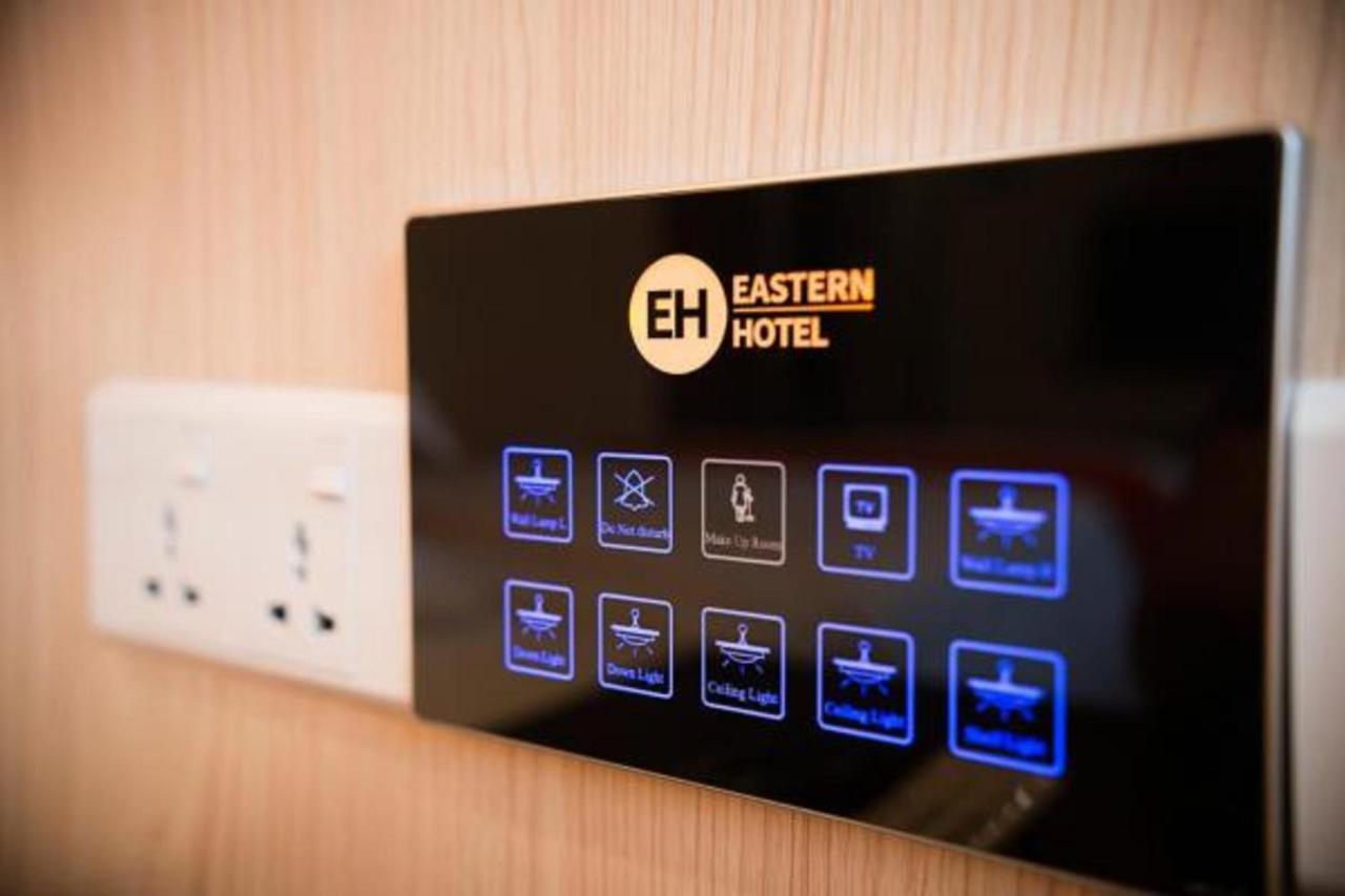 Eastern Hotel Yangon Bagian luar foto